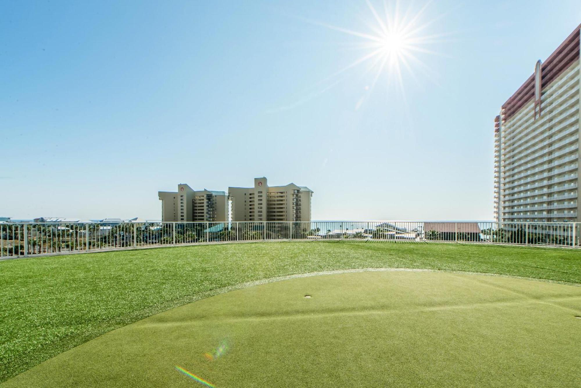 Laketown Wharf 2135 Holiday home *