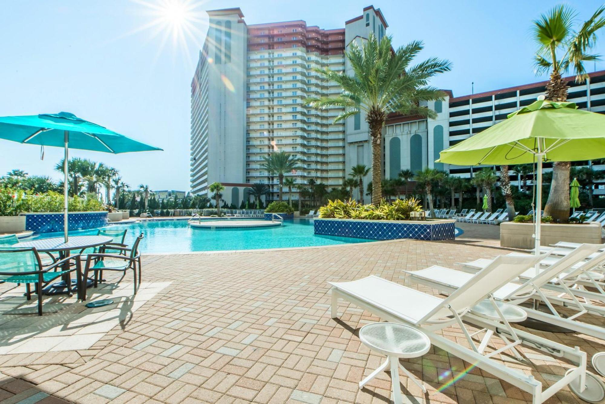Laketown Wharf 2135