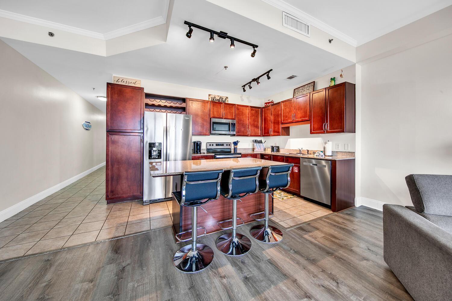 Laketown Wharf 2135 Holiday home *